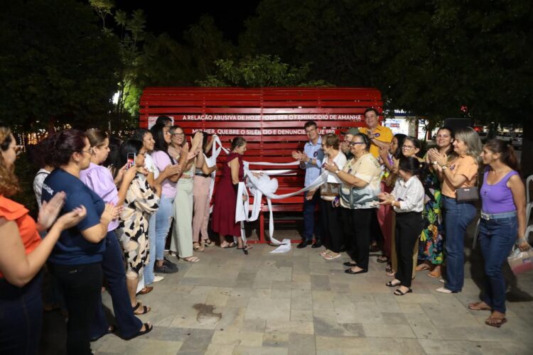 Banco Vermelho chega a Afogados e reforça luta contra o feminicídio