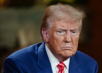 Trump promete ‘deter a loucura transgênero’ em seu primeiro dia de governo e “manter os homens fora dos esportes femininos”