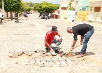 Prefeitura de Tabira inicia operação tapa-buracos para melhorar as condições de tráfego