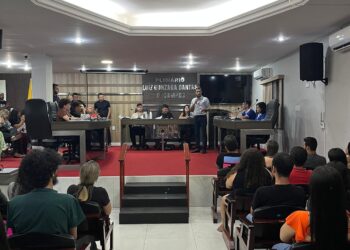 Prefeitura de Tabira garante transporte gratuito para estudantes universitários, mesmo diante de dívidas herdadas