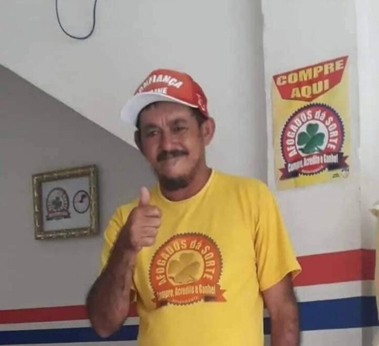 Luto: morre João das Cartelas
