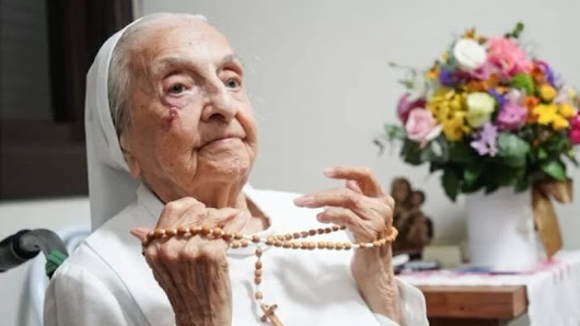 Freira brasileira se torna a pessoa mais velha do mundo