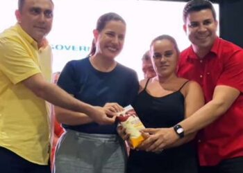 Cerimônia, com Wamberg Gomes e Raquel Lyra, marca retomada do PAA do Leite, em Carnaíba