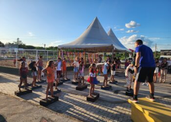 Funcional Kids agitou Iguaracy: Desfile, atividades e alegria no Parque Municipal!