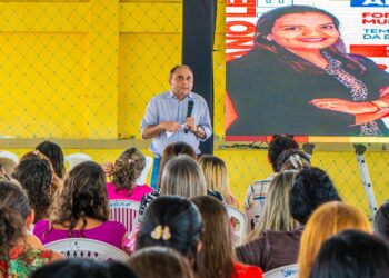 Prefeitura de Carnaíba anuncia novidades para a Educação na abertura do ano letivo
