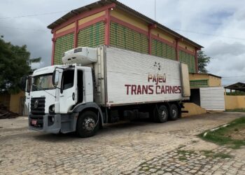 Matadouro Público de Itapetim agora conta caminhão refrigerado para transporte de carnes