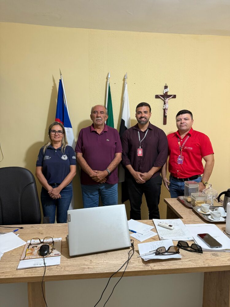 Ingazeira: Luciano Torres e Secretária Fabiana, prestam contas sobre investimentos em saúde e prefeito se reúne com representantes do Banco do Nordeste para fortalecer parcerias em prol da agricultura familiar