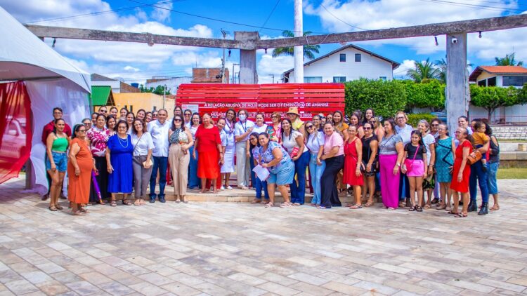 Carnaíba Celebra o Dia Internacional da Mulher com Inauguração do Banco Vermelho