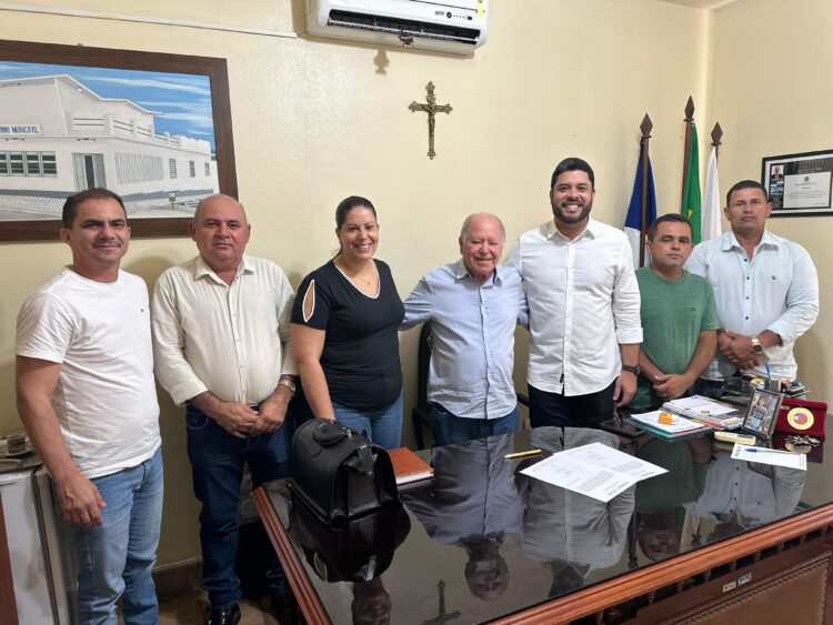 Prefeito Dr. Pedro Alves assina ordem de serviço para construção de UBS em Iguaracy