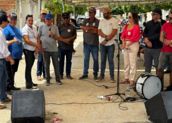 Feira de animais em Jabitacá atrai grande público e prefeito de Iguaracy, Dr. Pedro Alves, comemora revitalização