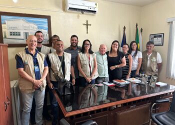 Prefeito de Iguaracy Dr. Pedro Alves recebe equipe do Instituto Oswaldo Cruz para discutir Doença de Chagas