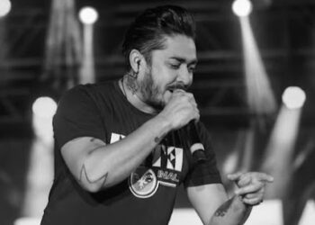 Cantor de banda famosa de forró é preso suspeito de esfaquear esposa; grupo demite vocalista