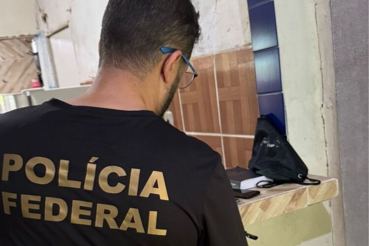 Homem natural de Tabira é preso por armazenar pornografia infantil em Serra Talhada