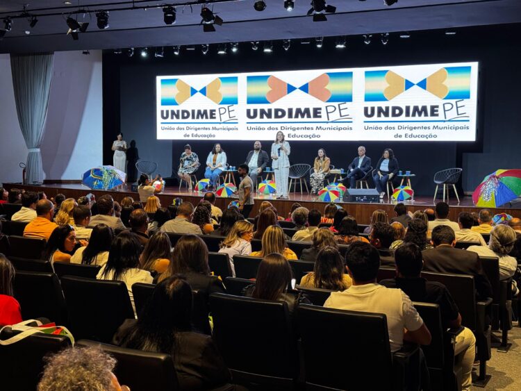 No Recife, Secretários de Educação de 149 municípios se reúnem em debate sobre a qualidade da educação municipal