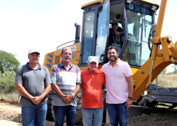 Prefeito de Iguaracy Dr. Pedro Alves segue visitando obras em andamento no município e se prepara para celebrar 100 dias de gestão com programação especial no rádio dia 17