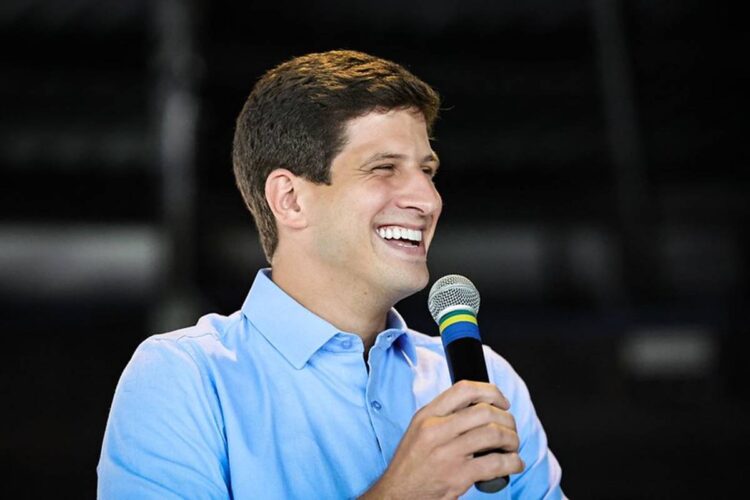 Câmara de Vereadores de Afogados da Ingazeira apresentou um projeto de lei que concede o título de cidadão afogadense ao prefeito do Recife, João Campos (PSB)