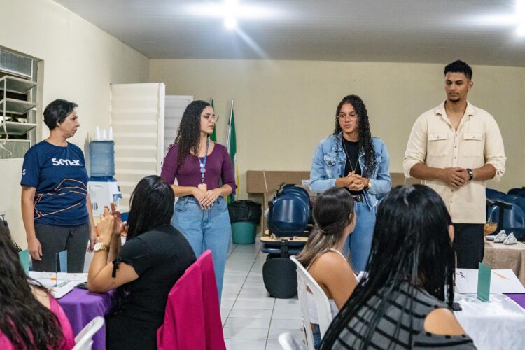 Prefeitura de Itapetim inicia Curso de Maquiagem voltado ao fortalecimento do empreendedorismo feminino