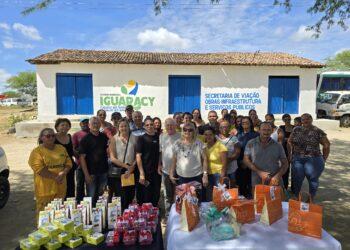 Prefeitura de Iguaracy homenageia profissionais da limpeza pelo Dia do Gari