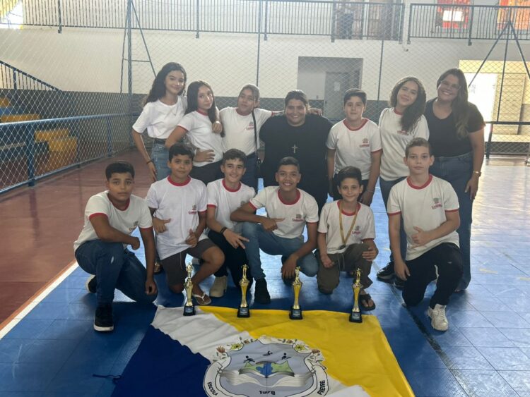 Carnaíba é destaque na natação nos Jogos Escolares da GRE Sertão do Alto Pajeú!