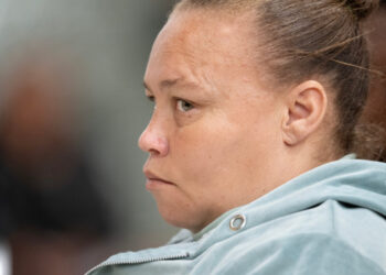 Mãe que vendeu a filha de 6 anos é condenada à prisão perpétua