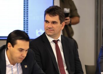 Presidente da Amupe participa de reunião do Conselho Político da CNM durante a 26ª Marcha a Brasília em Defesa dos Municípios