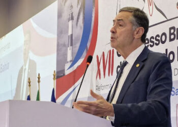‘Casamento entre humanos e robôs será realidade’, alerta ministro do STF