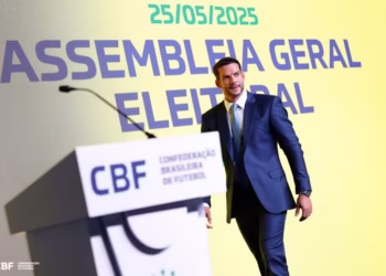 Samir Xaud é eleito novo presidente da CBF; metade dos clubes boicota pleito