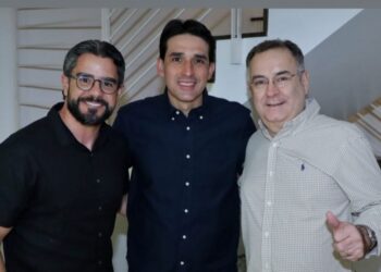 Ministro Silvio Costa Filho exalta gestão de Zeca Cavalcanti durante maior São João da história de Arcoverde