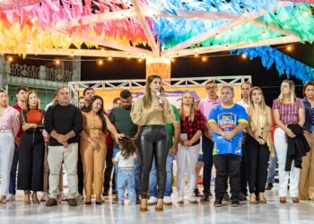 Circuito Junino abre programação do São Pedro de Itapetim 2025 em uma noite de cultura, tradição e muita animação