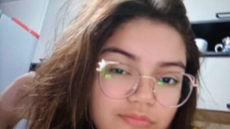 Adolescente morre em grave acidente entre moto e carreta na PE-280, em Sertânia