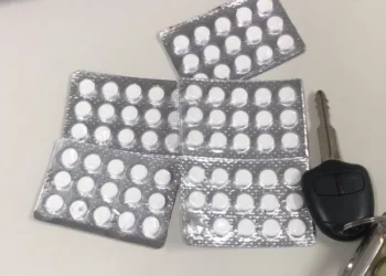 PRF apreende anfetaminas com caminhoneiro que dirigia de forma perigosa na BR-232, em Arcoverde