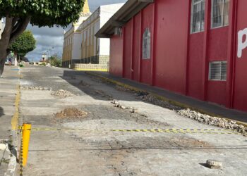 Prefeitura de Iguaracy intensifica ações de recuperação de calçamentos