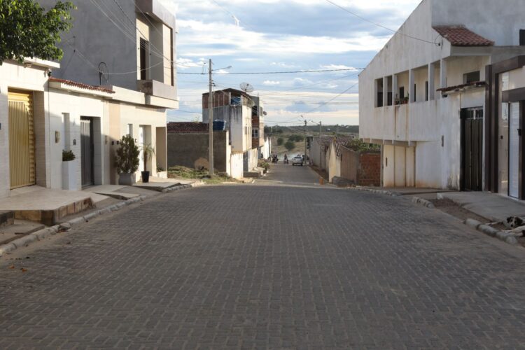 Maratona de inaugurações: Prefeitura de Afogados vai inaugurar ruas pavimentadas no sobreira