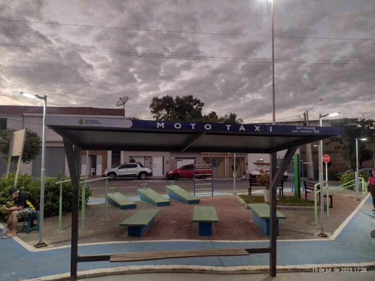 Prefeitura de Afogados inicia padronização de pontos de mototáxi