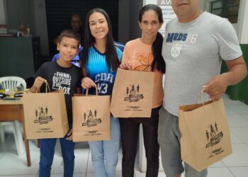 Iguaracy: Começou a entrega dos kits para a primeira corrida de São Sebastião