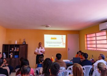 Secretaria de Controle Interno da Prefeitura de Itapetim realiza reunião de alinhamento com secretários municipais