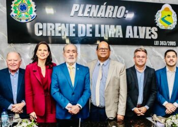 Prefeito de Iguaracy, Dr. Pedro Alves, prestigiou solenidade em Afogados da Ingazeira onde desembargador Dr. Fausto Campos foi agraciado com o título de cidadão afogadense