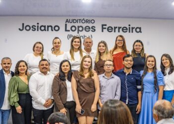 Itapetim dá posse a 11 novos servidores aprovados em concurso público