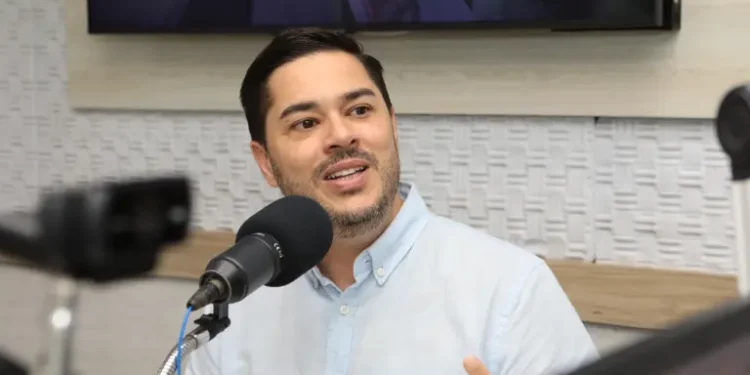 Daniel Valadares comemora vinda de perito do INSS a Afogados da Ingazeira