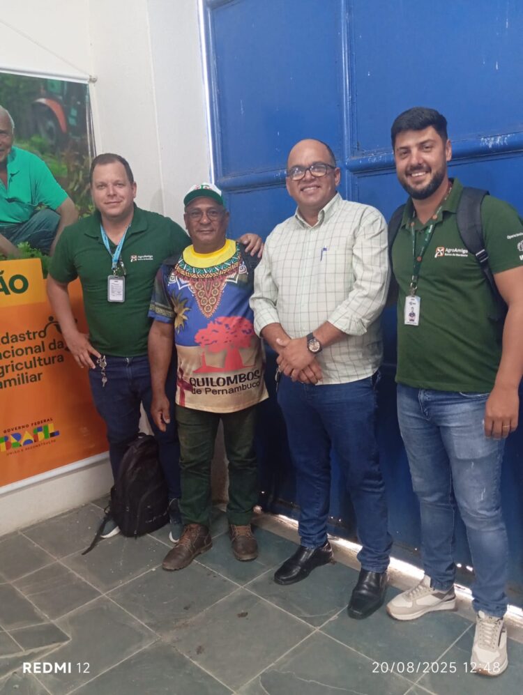 Prefeitura de Iguaracy, e a Secretaria de Agricultura, participou do Lançamento do Plano Safra 2025 e 2026 no Sertão do Pajeú