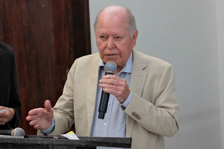 Justiça determina suspensão de perfis difamatórios no Instagram após ação movida por Dr. Pedro Alves