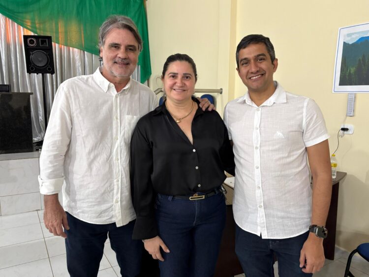 Educação em foco: Tabira realiza encontro formativo com presença de Raul Henry