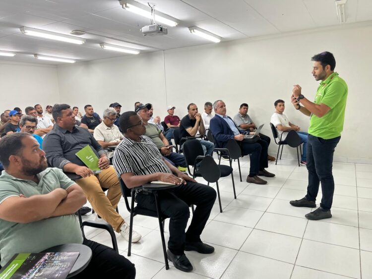 Amupe realiza workshop em Caruaru sobre segurança na iluminação pública