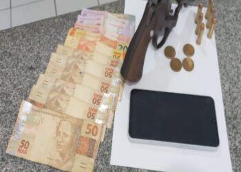 23º BPM prende autores de roubo à loja de motos em Itapetim