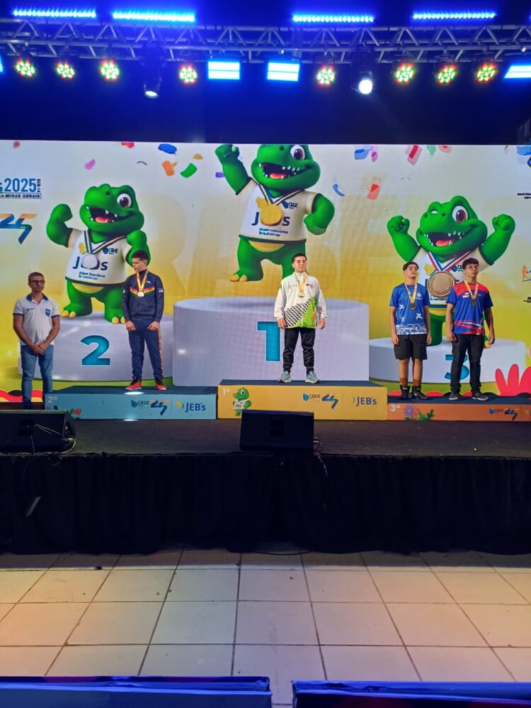 Atleta carnaibano conquista medalha de prata no JEB’s 2025