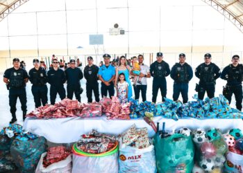 Guarda Municipal de Tabira realiza entrega de brinquedos e leva alegria às crianças do município