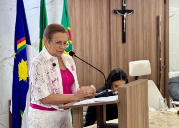 Prefeito Zeca Cavalcanti homenageia vereadora Célia Galindo com nome em ala do Centro da Mulher