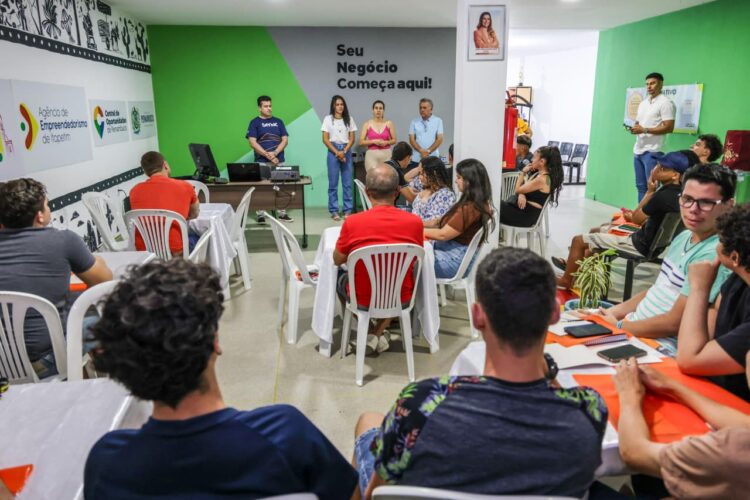 Itapetim: Governo Municipal inicia Curso Básico de Manutenção de Celulares