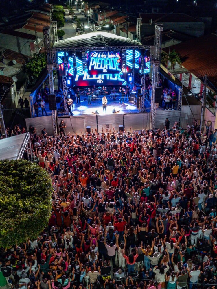 Itapetim: Padre Fabrício Timóteo encerra Festa de Nossa Senhora da Piedade em Piedade do Ouro