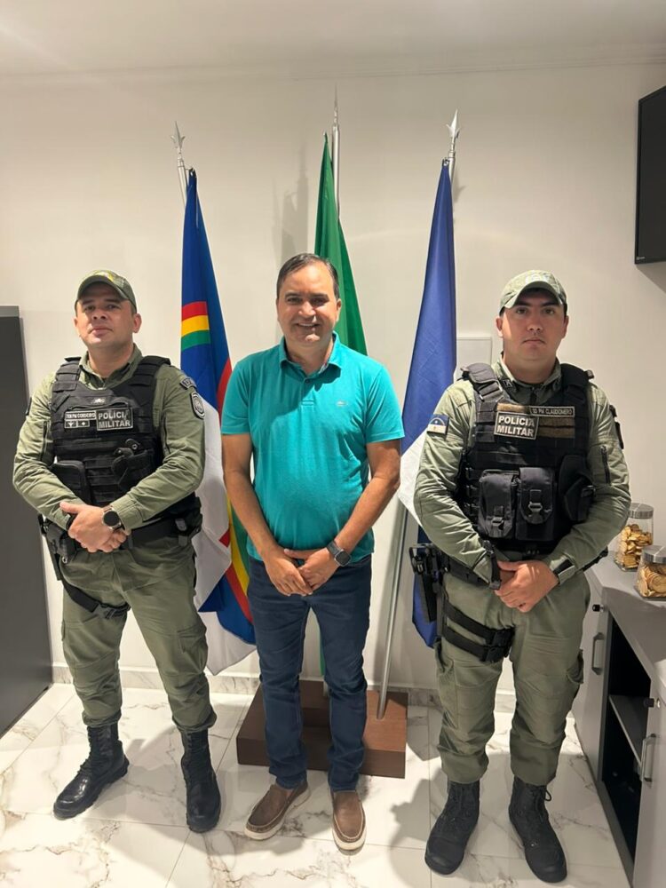 Gilson Bento se reúne com a Polícia Militar para discutir melhorias na segurança pública de Brejinho